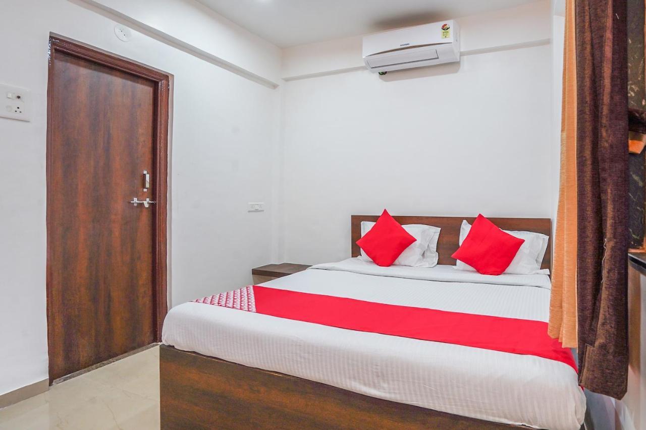 Oyo Flagship 70264 Hotel Vrindavan Mangvadi Екстер'єр фото