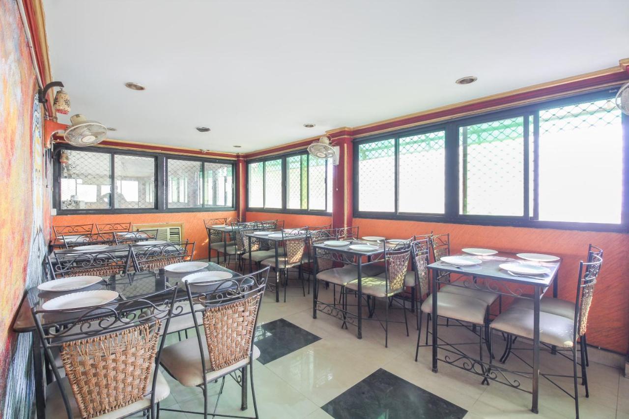 Oyo Flagship 70264 Hotel Vrindavan Mangvadi Екстер'єр фото