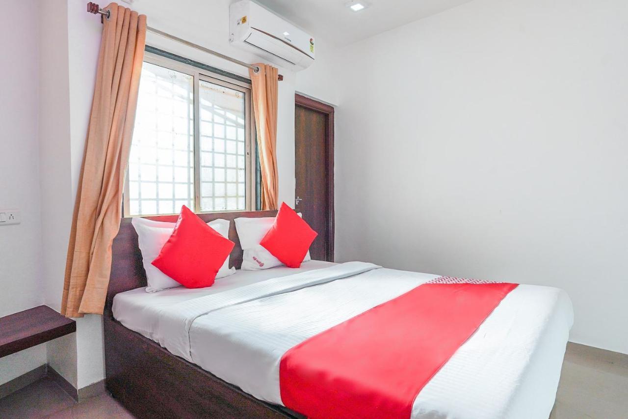 Oyo Flagship 70264 Hotel Vrindavan Mangvadi Екстер'єр фото